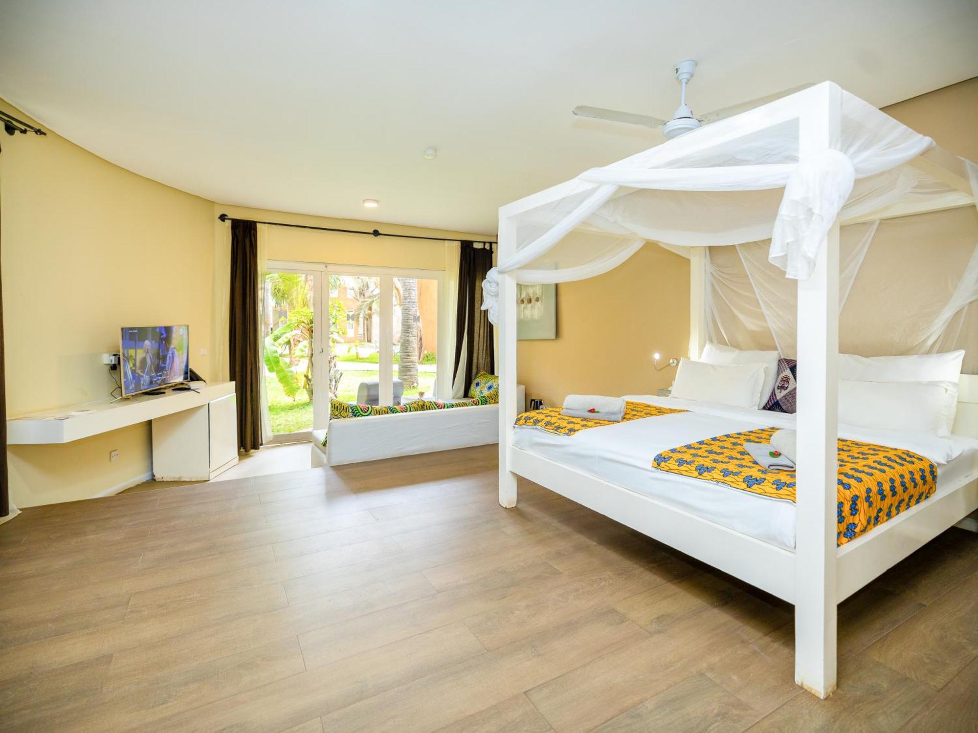 Balafon Beach Resort (Adults Only) Kololi Bagian luar foto